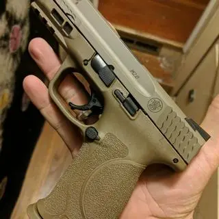 Smith and Wesson M&P9 - Image 2